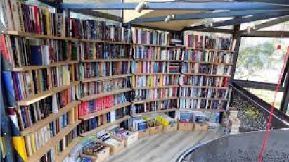 Трудните години пред библиотеките предстоят според културния министър