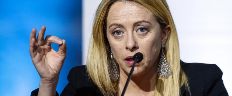 'Без корени, ти си роб и когато си роб, служиш на интересите на Сорос', заяви италианска депутатка